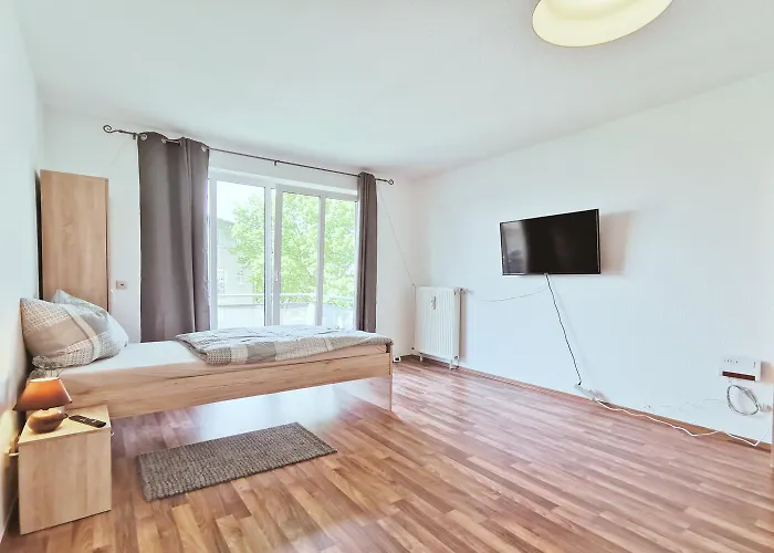 Helle Mit Balkon In Bielefeld