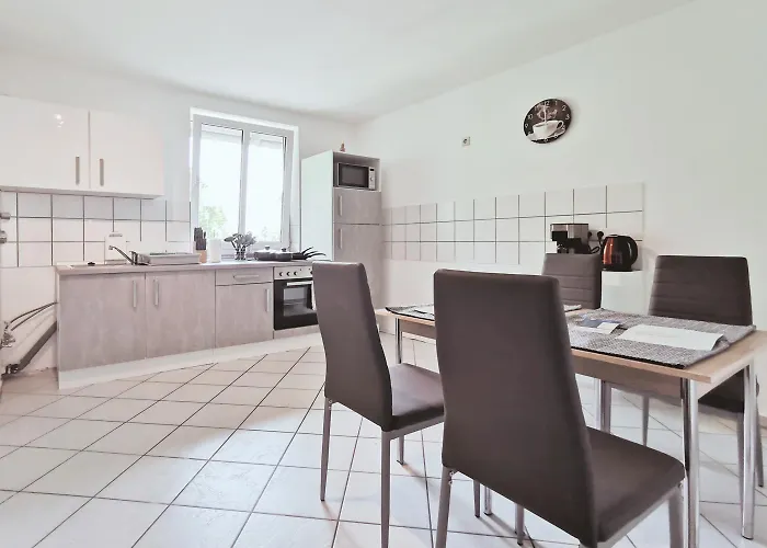 Helle Mit Balkon In Lägenhet Bielefeld